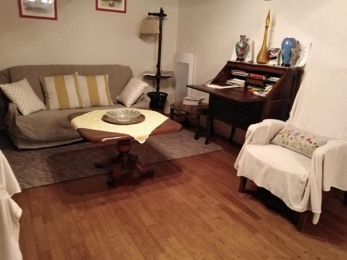 Maison familiale Voutezac Extérieur photo